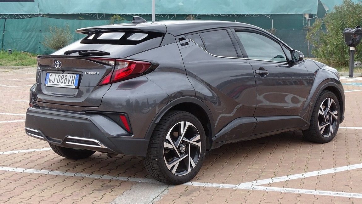 Toyota C-HR 2.0 Hybrid E-CVT Trend