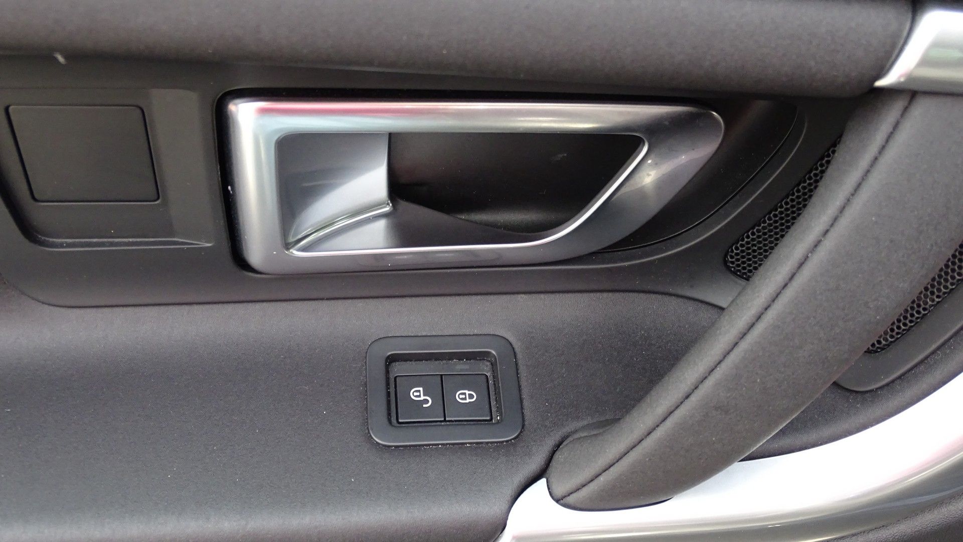 Land Rover Discovery  2.2 td4