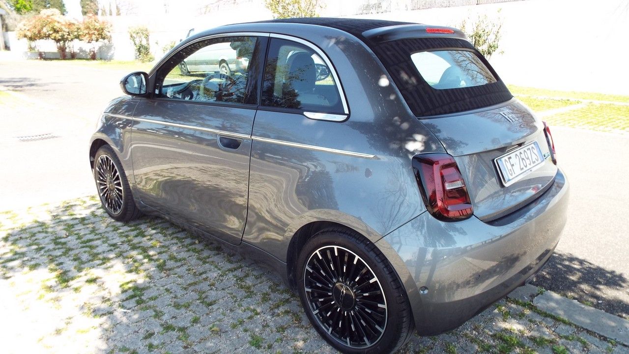 Fiat 500e  Cabrio La Prima 42Kw