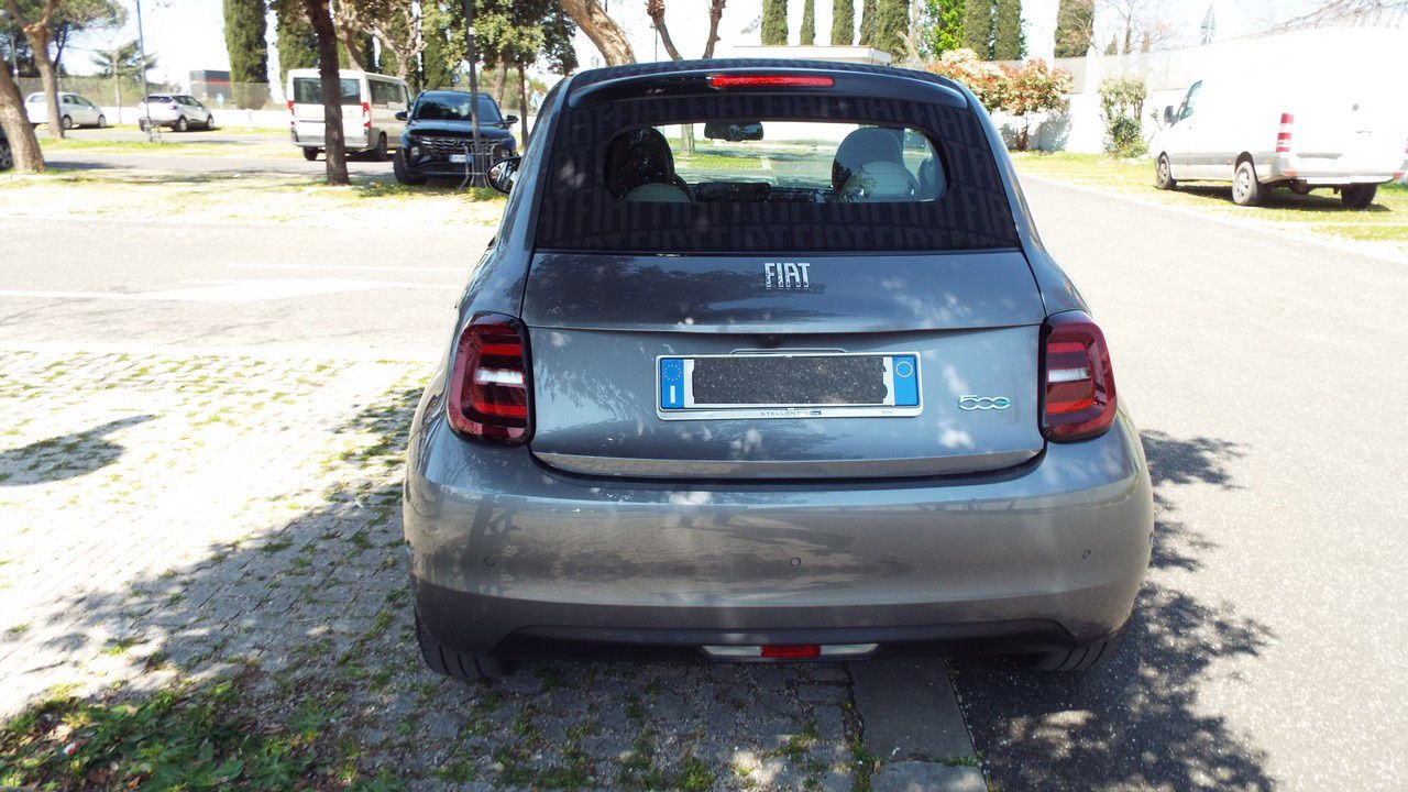 Fiat 500e  Cabrio La Prima 42Kw