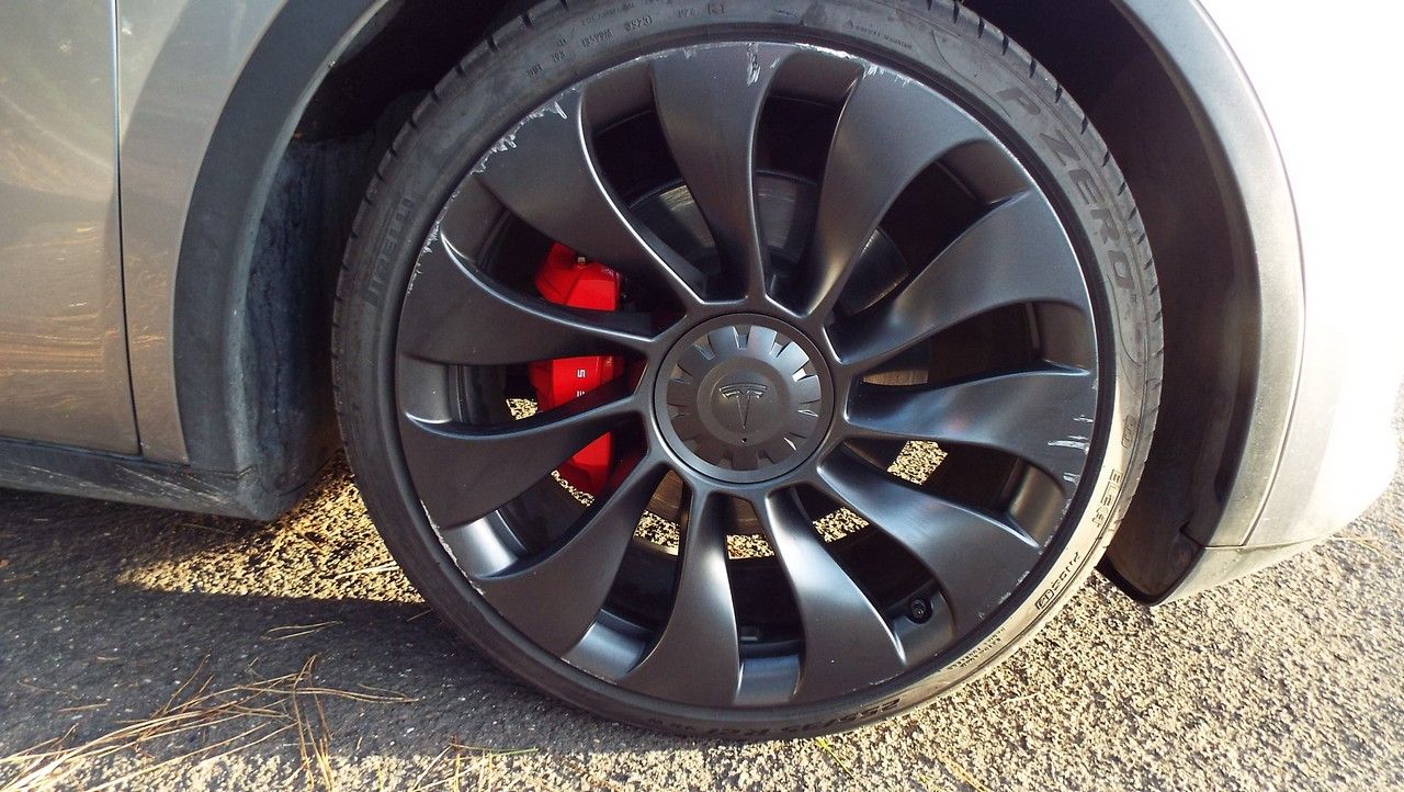 Tesla Model Y  Performance dual motor Awd