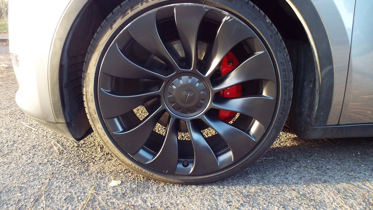 Tesla Model Y  Performance dual motor Awd
