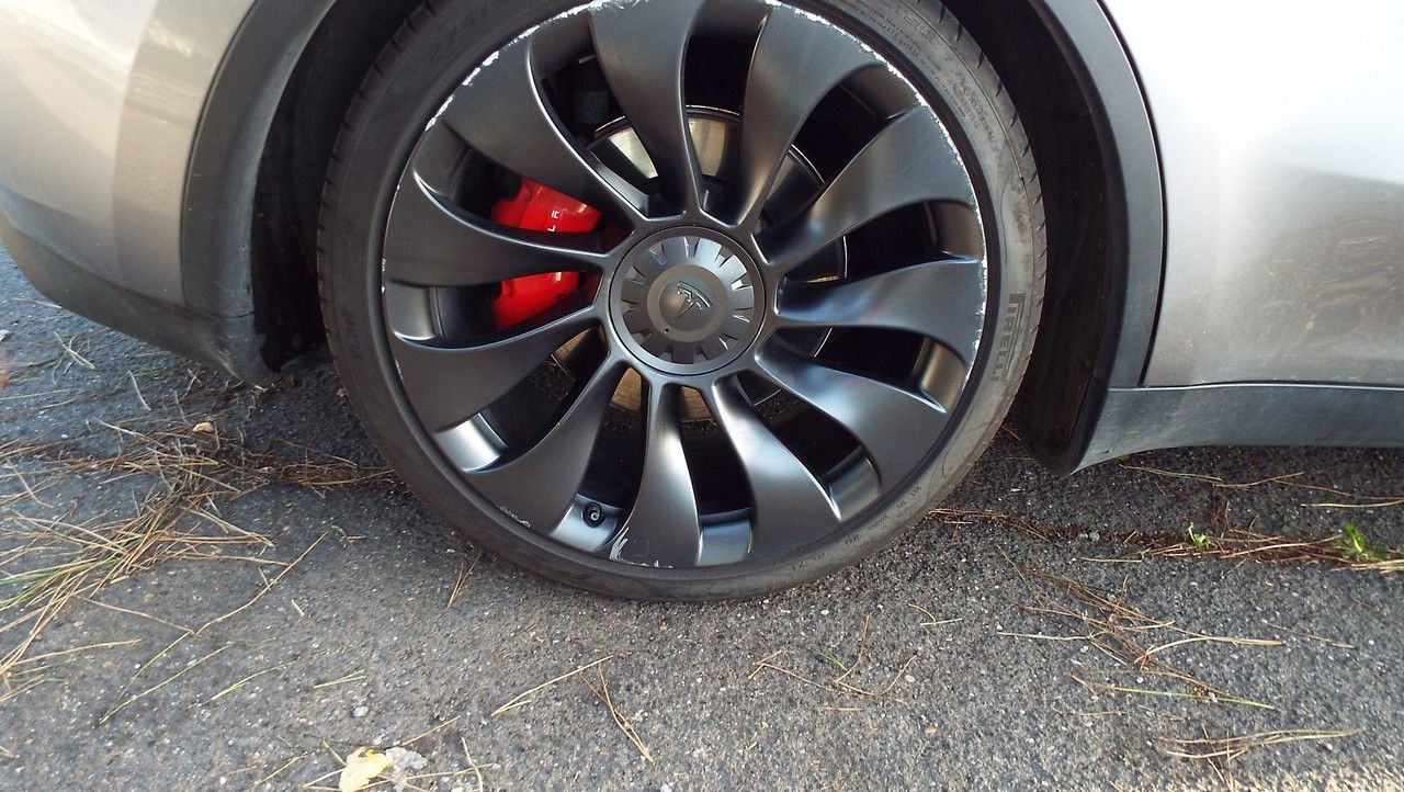 Tesla Model Y  Performance dual motor Awd
