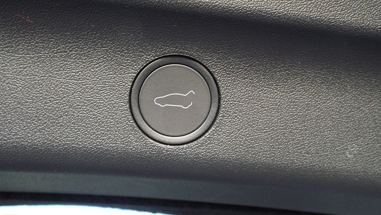 Tesla Model Y  Performance dual motor Awd