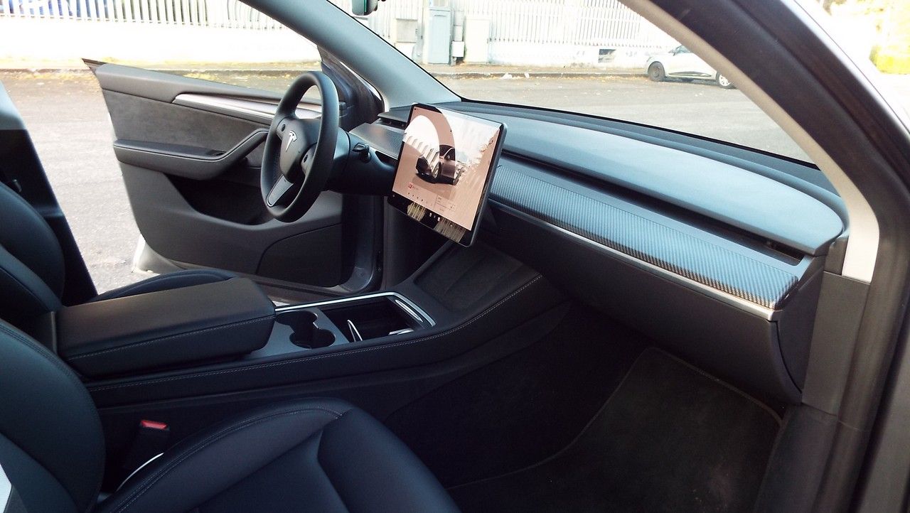 Tesla Model Y  Performance dual motor Awd
