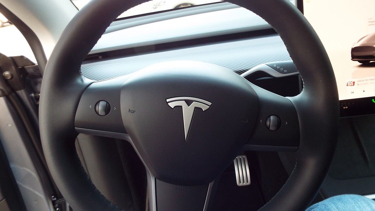 Tesla Model Y  Performance dual motor Awd
