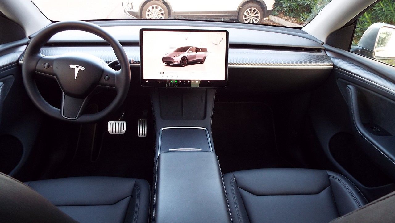 Tesla Model Y  Performance dual motor Awd