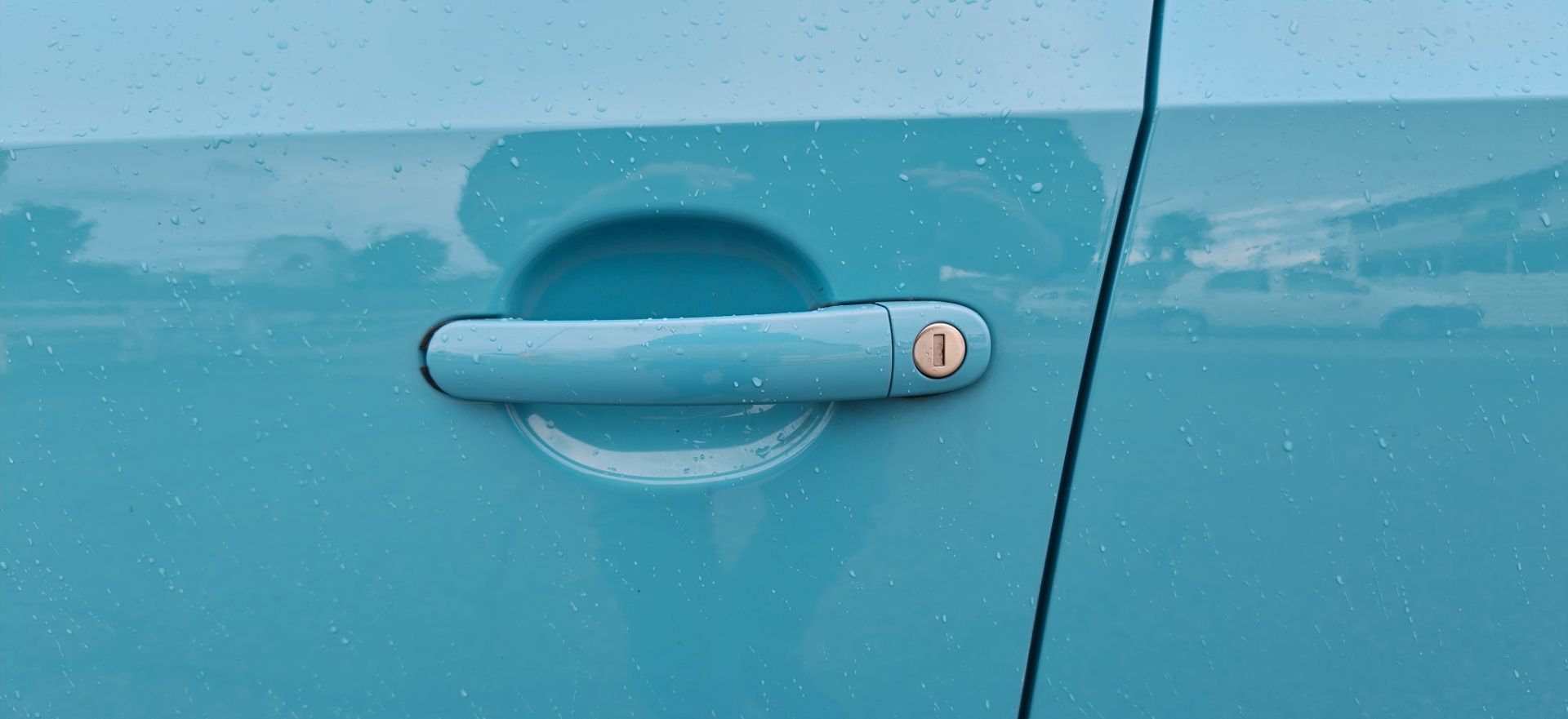 Volkswagen e-up!