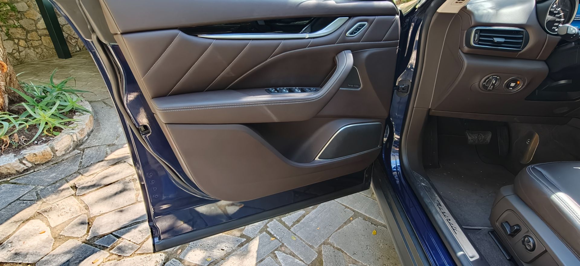 Maserati Levante V6 350 CV AWD Granlusso