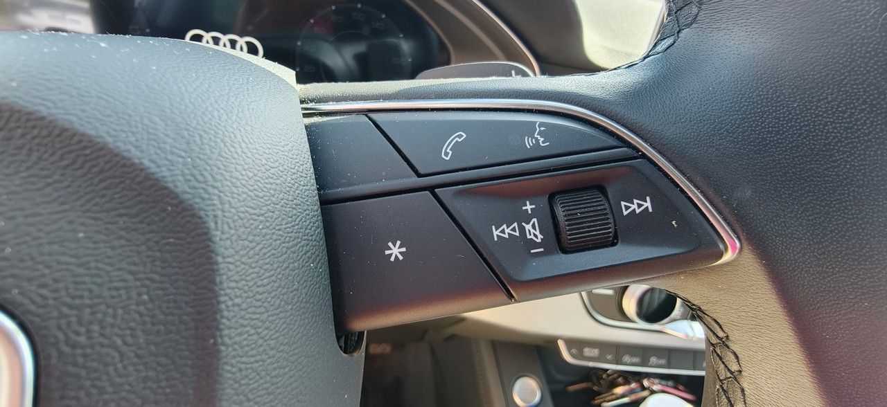 Audi A4 40 TDI Quattro S Tronic Bus.