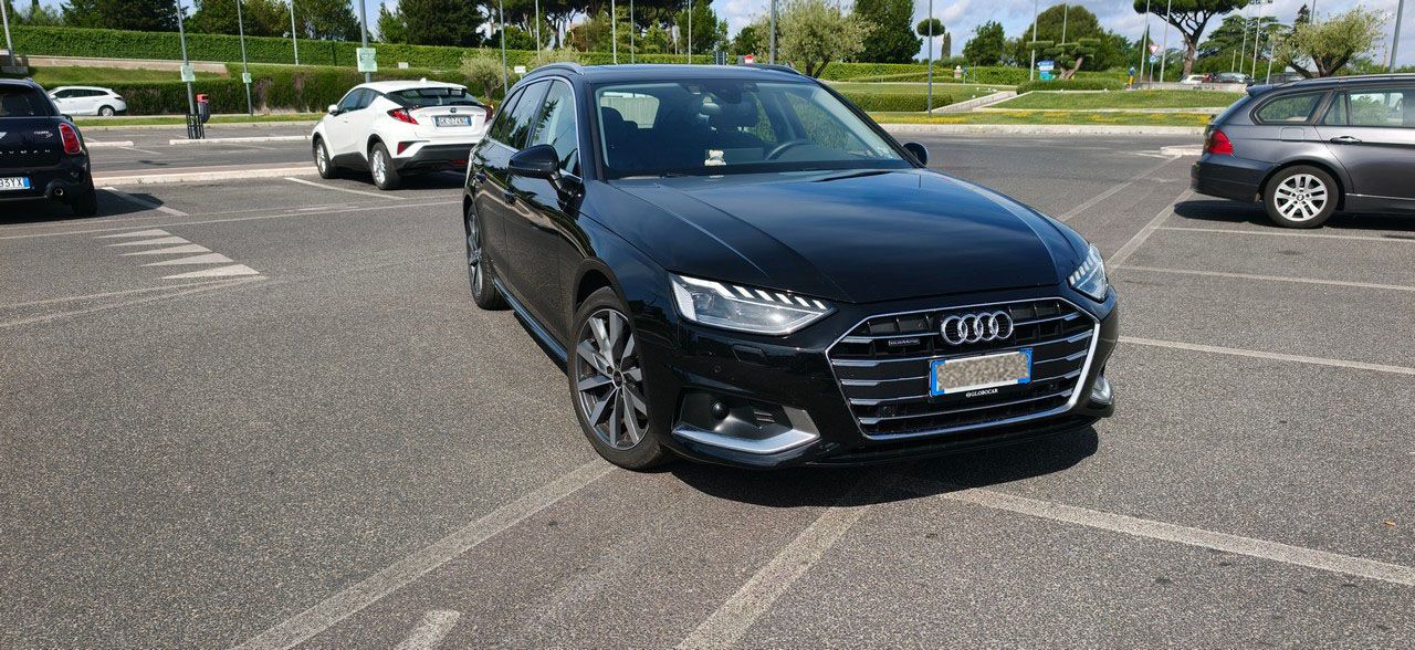 Audi A4 40 TDI Quattro S Tronic Bus.