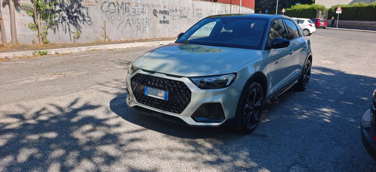 Audi A1  allstreet 30 1.0 tfsi Identity Contrast 116cv s tronic