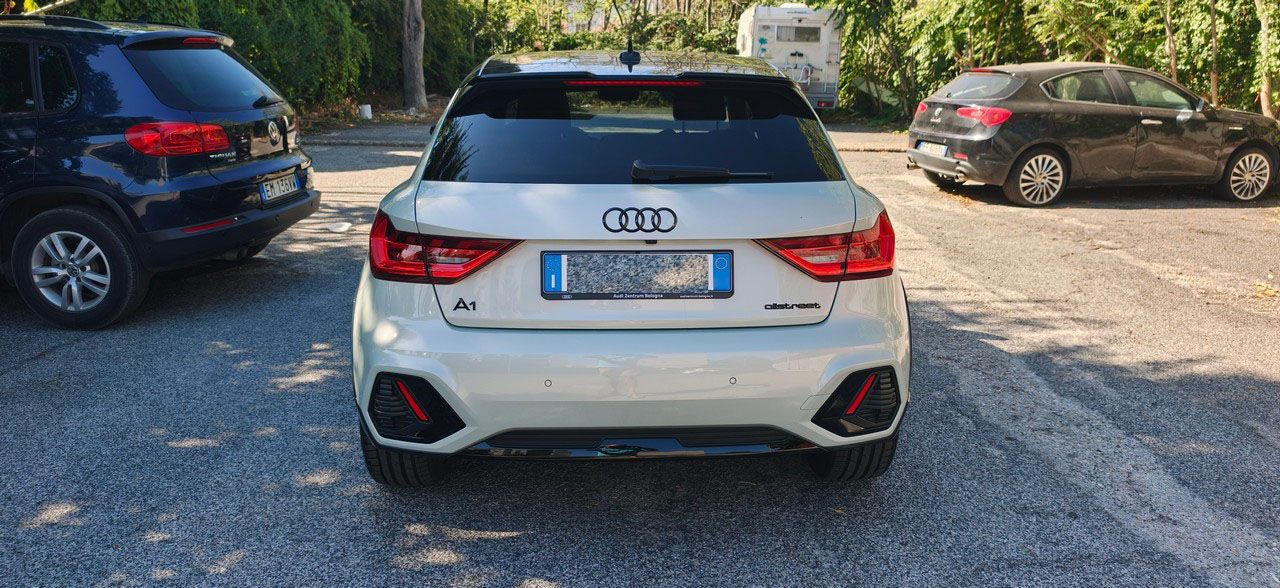 Audi A1  allstreet 30 1.0 tfsi Identity Contrast 116cv s tronic