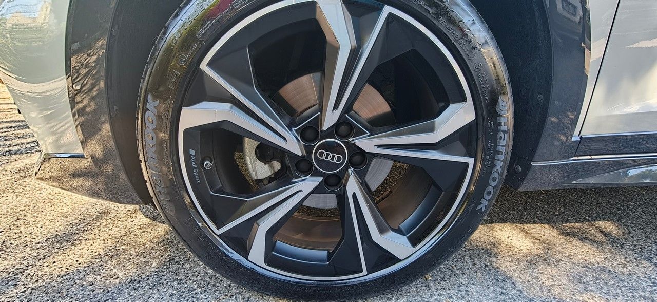 Audi A1  allstreet 30 1.0 tfsi Identity Contrast 116cv s tronic