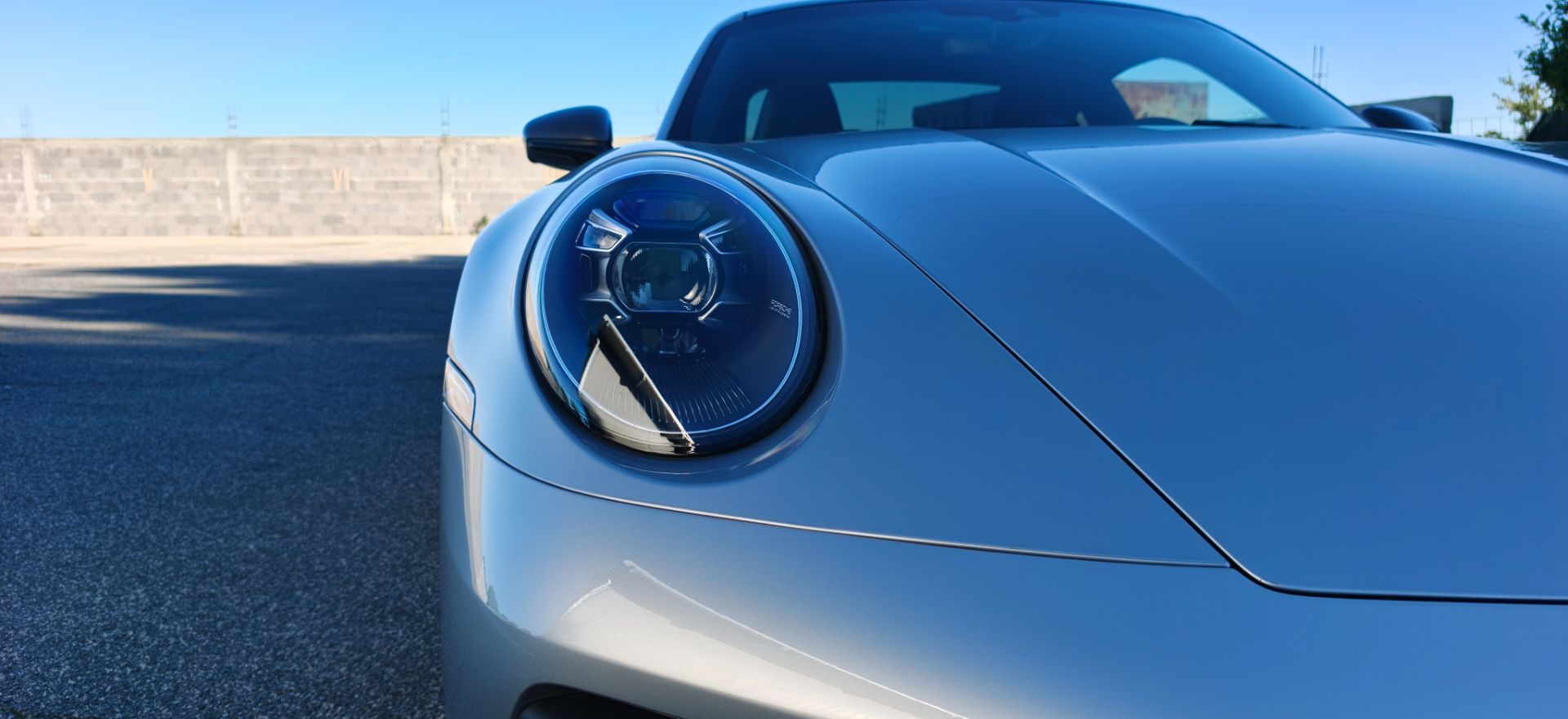 Porsche 911  992 Carrera T